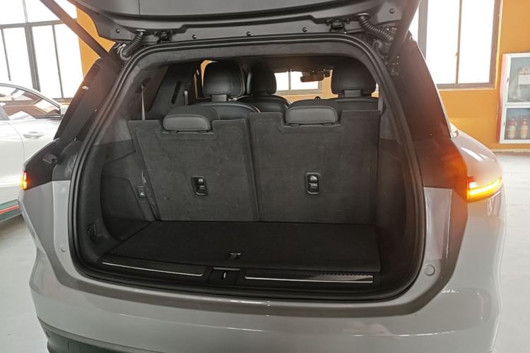 Used Nio ES8 2023 75 kWh Trunk