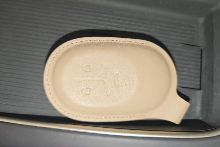 Used Nio ES8 2023 100kWh Signature Edition Vehicle Key