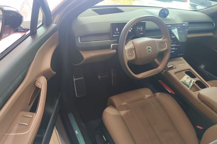 Used Nio ES8 2023 75 kWh Executive Edition Driver Seat