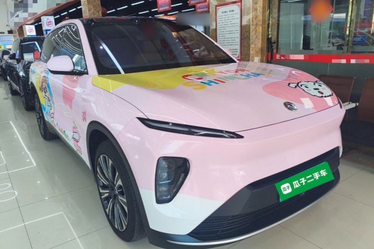 Used Nio ES8 2023 75 kWh Executive Edition Front Right 45 Deg