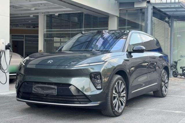 Used Nio ES8 2023 75 kWh Executive Edition