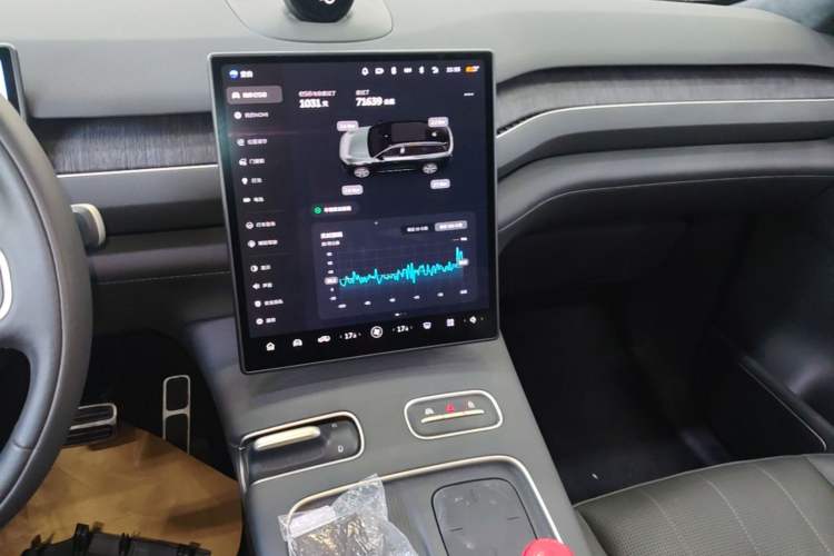 Used Nio ES8 2023 100kWh Signature Edition Audio And AC Panel