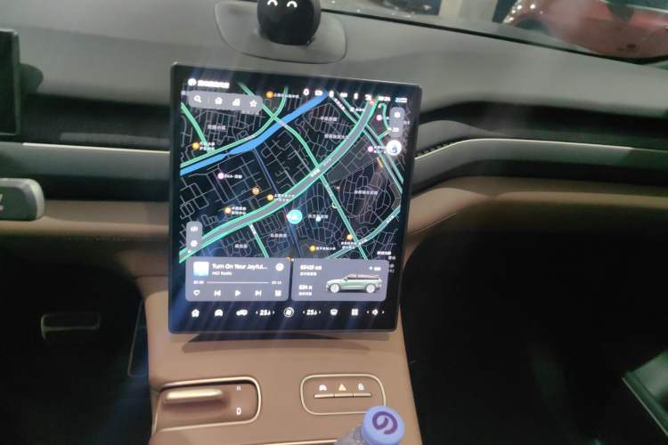 Used Nio ES8 2023 75 kWh Audio And AC Panel