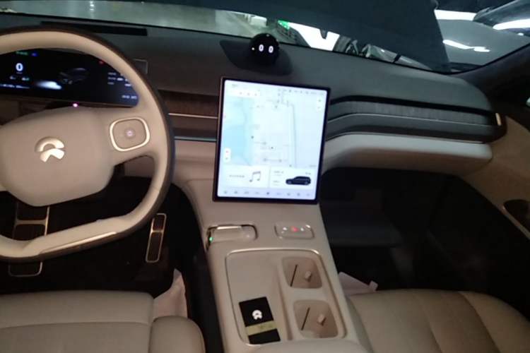 Used Nio ES8 2023 100kWh Audio And AC Panel