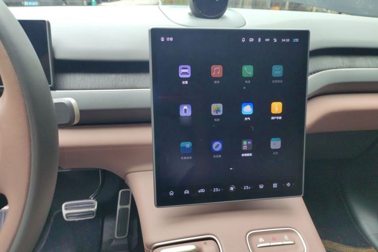 Used Nio ES8 2023 75 kWh Executive Edition Audio And AC Panel