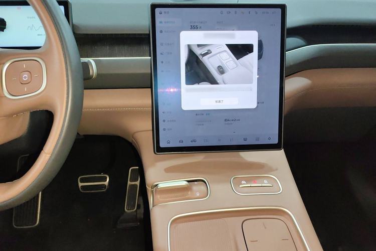 Used Nio ES8 2023 75 kWh Executive Edition Audio And AC Panel