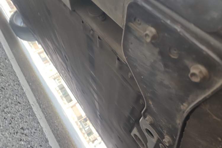 Used Nio ES8 2023 75 kWh Chassis Front Right