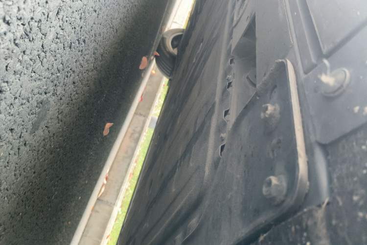 Used Nio ES8 2023 75 kWh Chassis Front Right