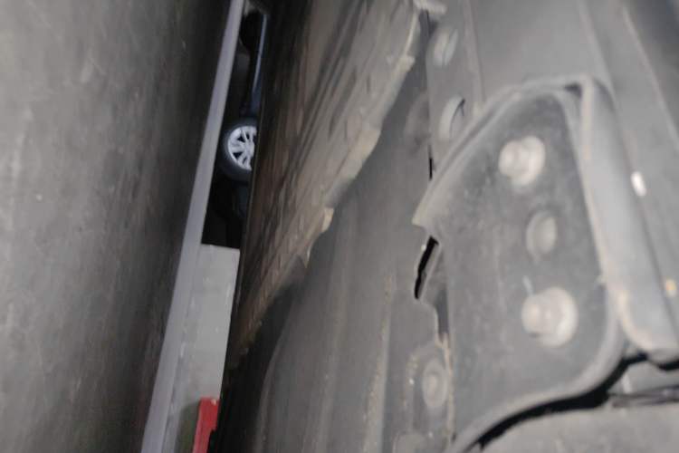 Used Nio ES8 2023 75 kWh Chassis Rear Left