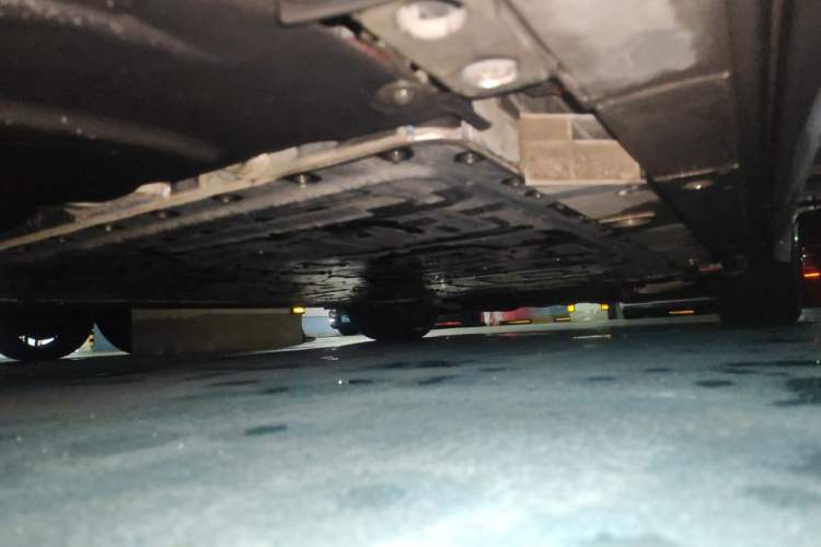 Used Nio ES8 2023 75 kWh Executive Edition Chassis Rear Right