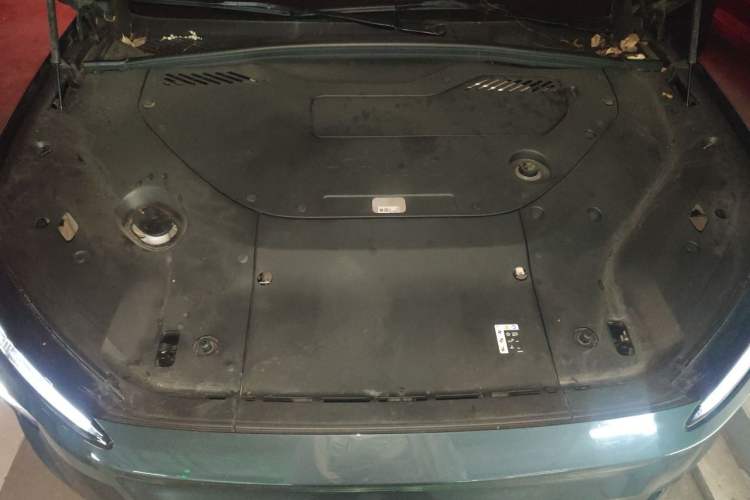 Used Nio ES8 2023 75 kWh Executive Edition Engine Bay