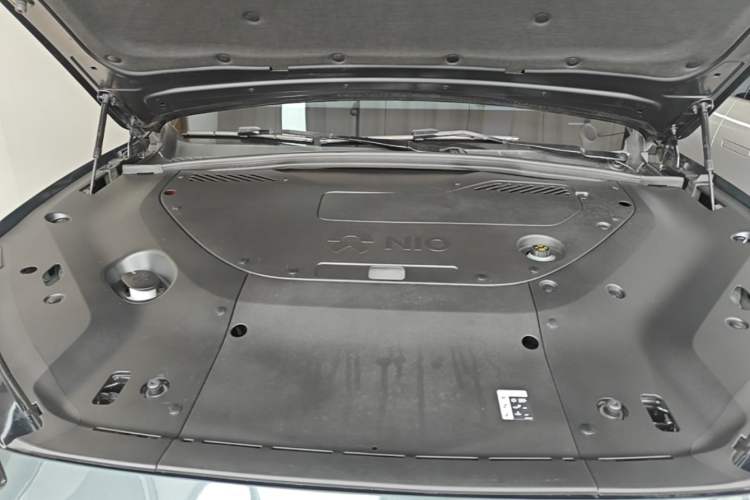 Used Nio ES8 2023 75 kWh Executive Edition Engine Bay