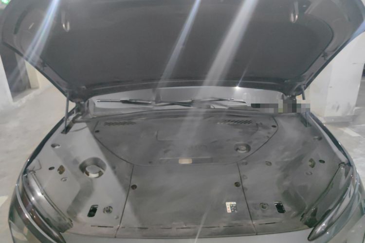 Used Nio ES8 2023 75 kWh Engine Bay