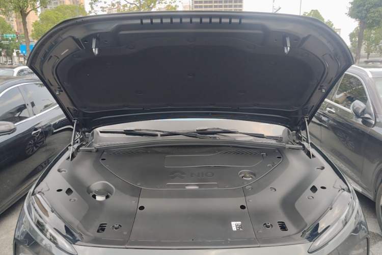 Used Nio ES8 2023 75 kWh Engine Bay