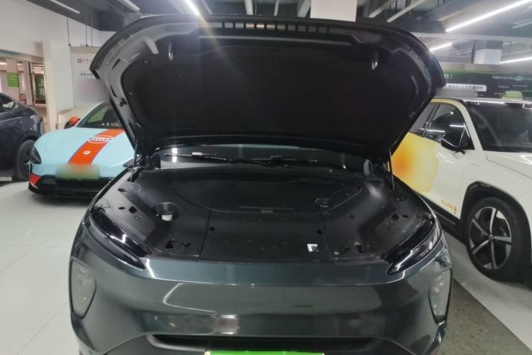 Used Nio ES8 2023 75 kWh Executive Edition Engine Bay