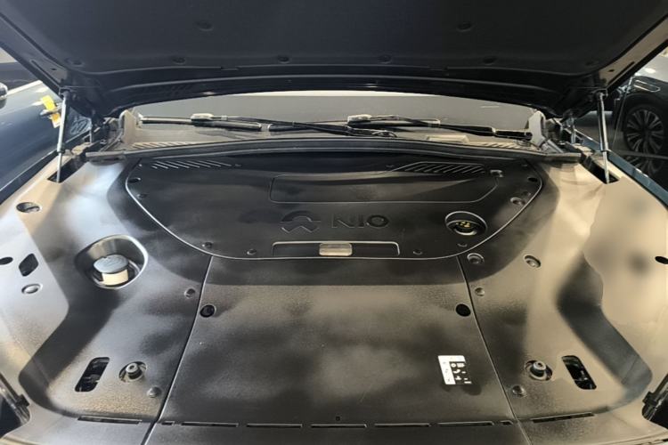 Used Nio ES8 2023 75 kWh Executive Edition Engine Bay