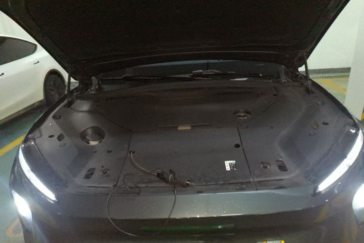 Used Nio ES8 2023 100kWh Signature Edition Engine Bay
