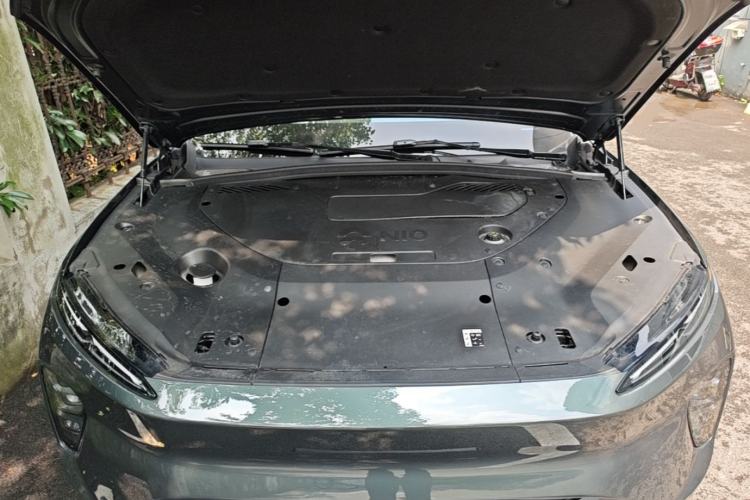 Used Nio ES8 2023 75 kWh Executive Edition Engine Bay