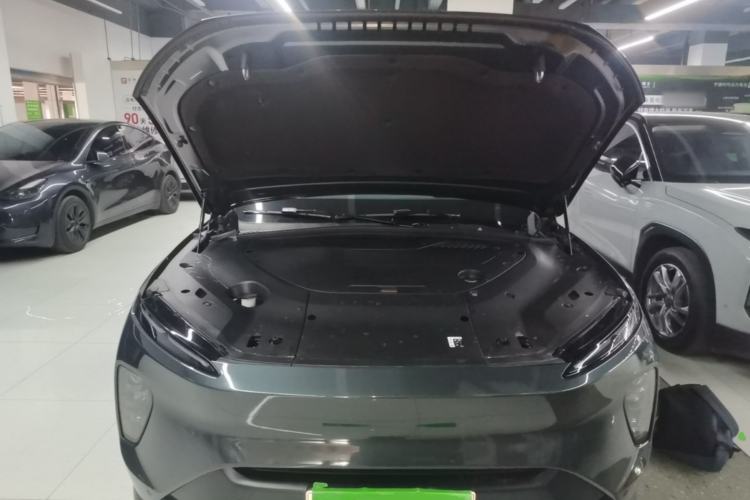 Used Nio ES8 2023 75 kWh Executive Edition Engine Bay