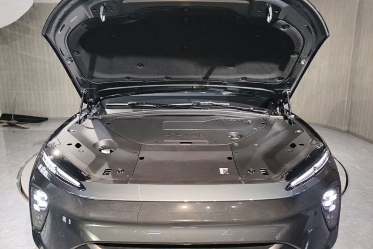 Used Nio ES8 2023 75 kWh Executive Edition Engine Bay