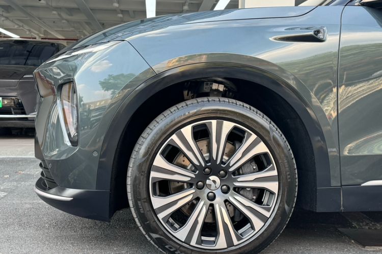 Used Nio ES8 2023 75 kWh Executive Edition Exterior 11