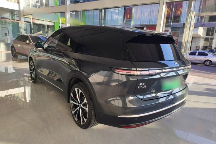 Used Nio ES8 2023 100kWh Signature Edition Exterior 2