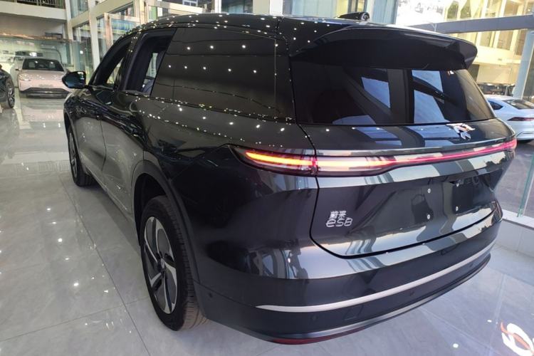 Used Nio ES8 2023 75 kWh Exterior 2