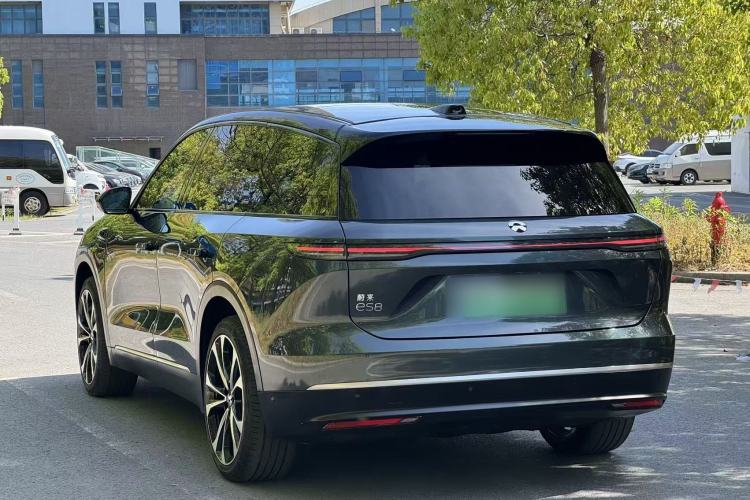 Used Nio ES8 2023 100kWh Signature Edition Exterior 4