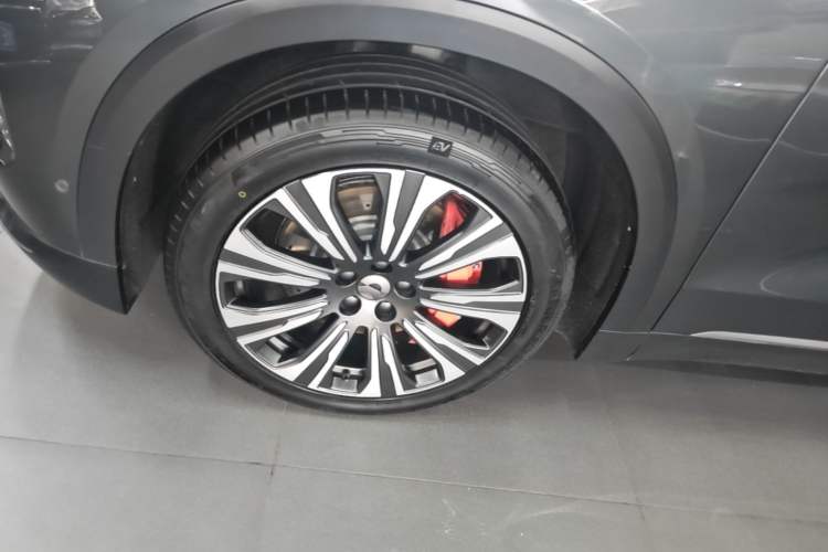 Used Nio ES8 2023 75 kWh Executive Edition Exterior 4