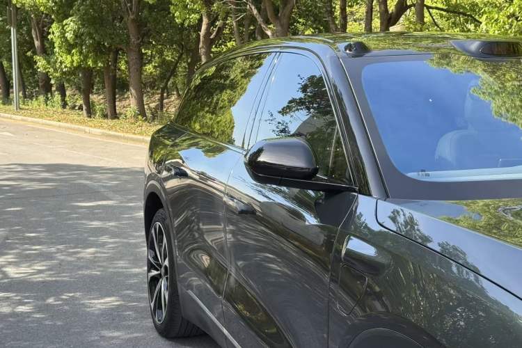 Used Nio ES8 2023 100kWh Signature Edition Exterior 5
