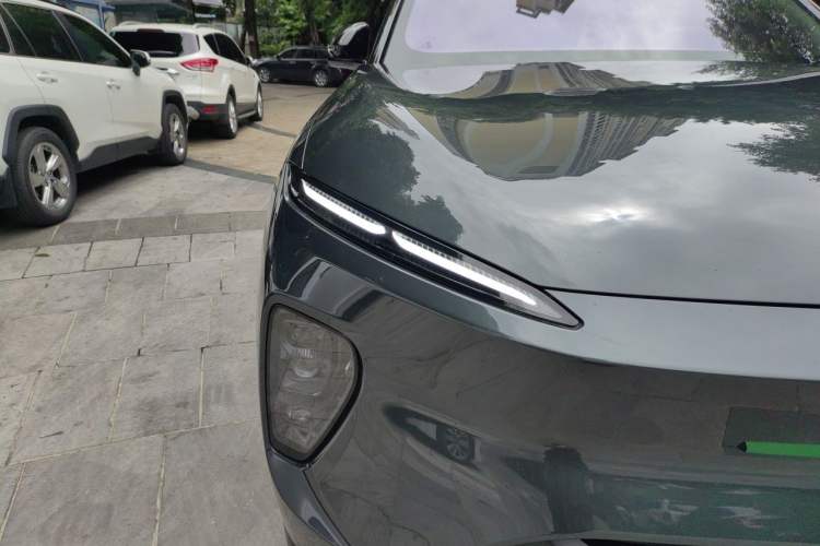 Used Nio ES8 2023 75 kWh Executive Edition Exterior 6