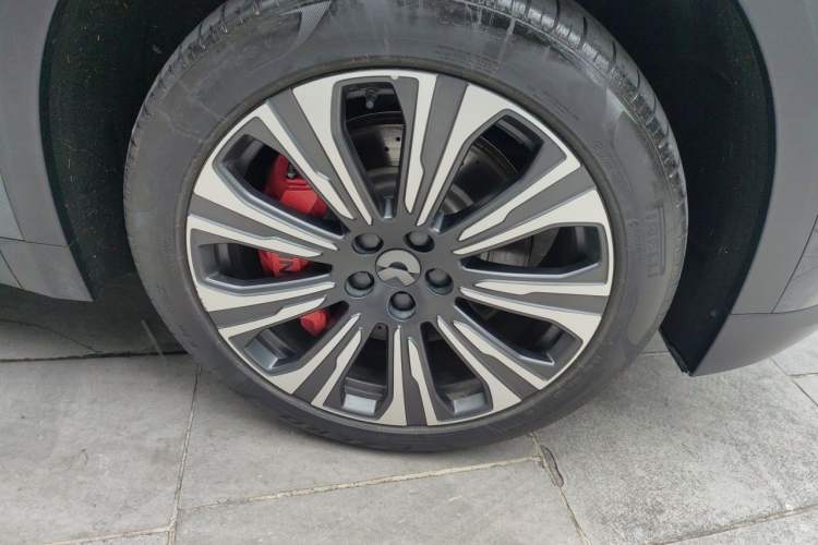 Used Nio ES8 2023 75 kWh Executive Edition Exterior 7