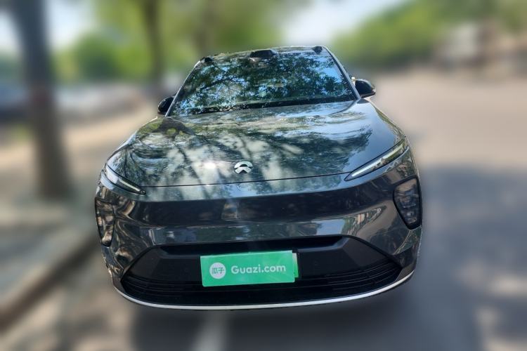 Used Nio ES8 2023 75 kWh Front