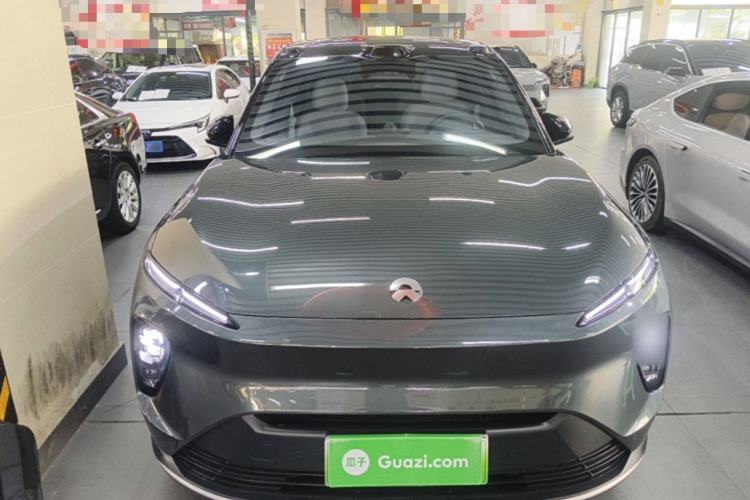 Used Nio ES8 2023 75 kWh Front
