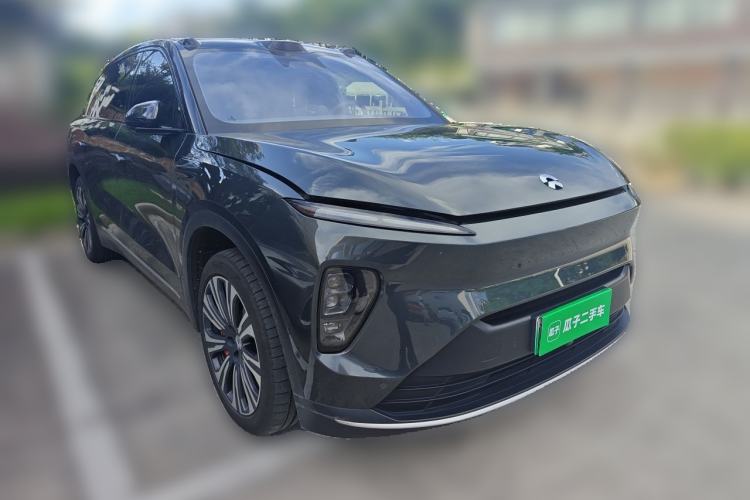 Used Nio ES8 2023 75 kWh Executive Edition Front Right 45 Deg