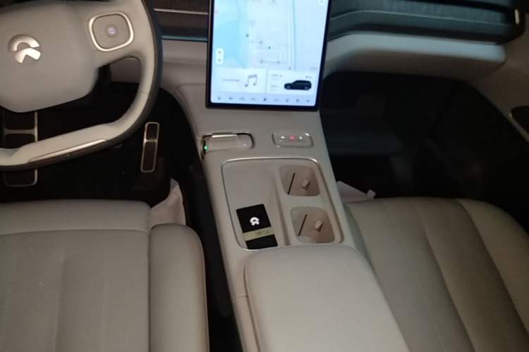 Used Nio ES8 2023 100kWh Gear Lever