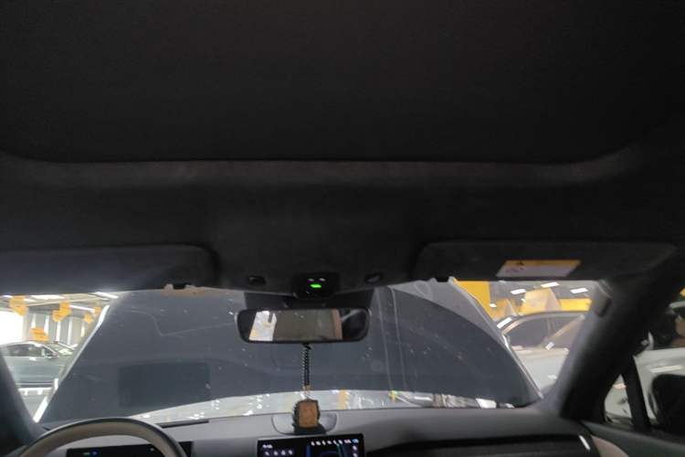 Used Nio ES8 2023 75 kWh Executive Edition Headliner