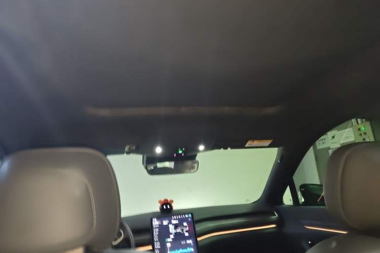 Used Nio ES8 2023 100kWh Signature Edition Headliner