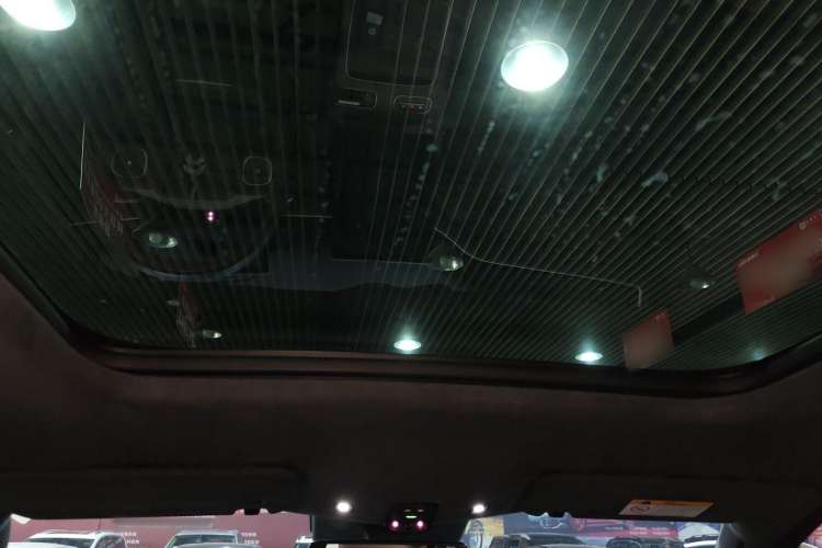 Used Nio ES8 2023 75 kWh Executive Edition Headliner