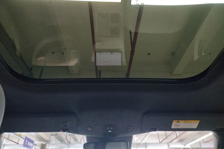 Used Nio ES8 2023 75 kWh Headliner