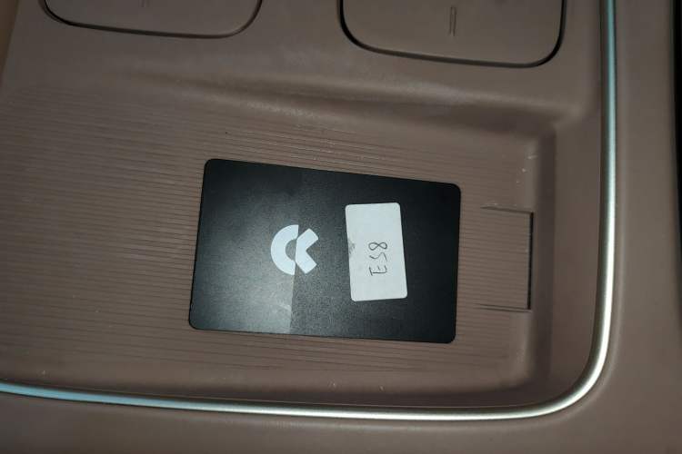 Used Nio ES8 2023 75 kWh Executive Edition Interior 1