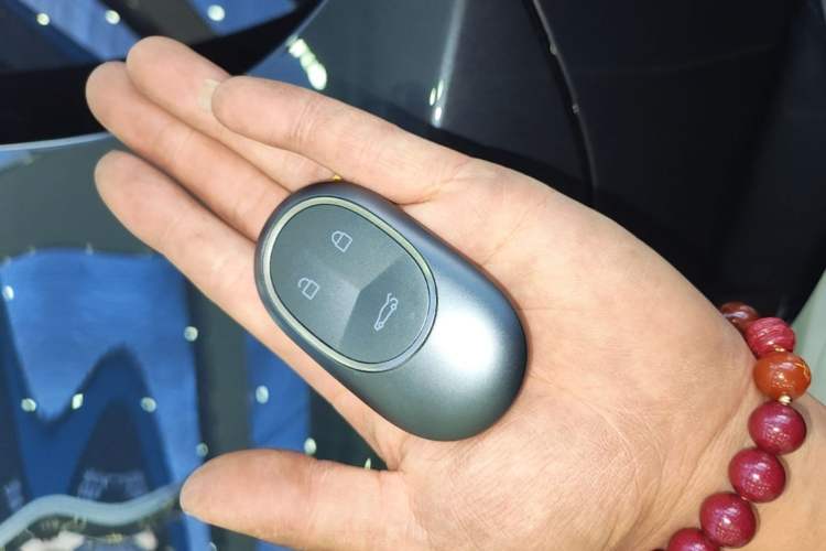 Used Nio ES8 2023 75 kWh Interior 1