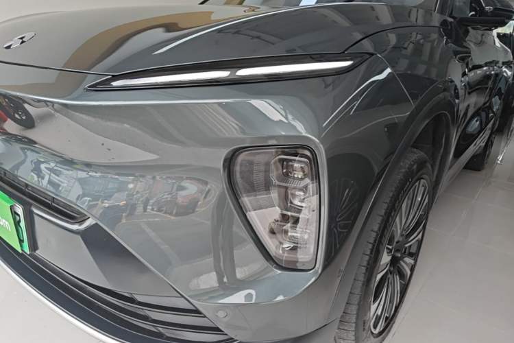 Used Nio ES8 2023 75 kWh Executive Edition Left Front Headlight