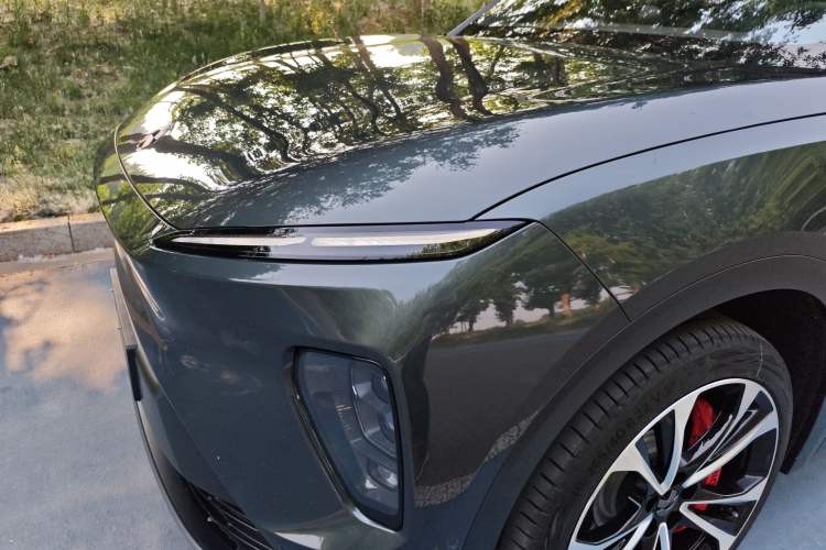 Used Nio ES8 2023 100kWh Signature Edition Left Front Headlight