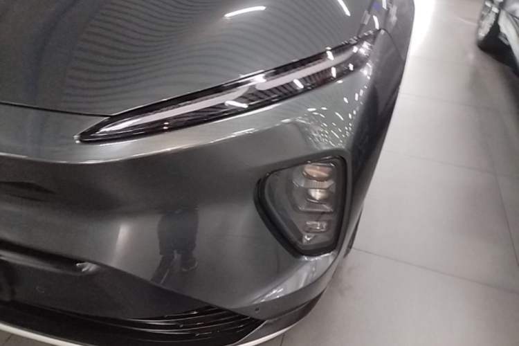 Used Nio ES8 2023 100kWh Signature Edition Left Front Headlight