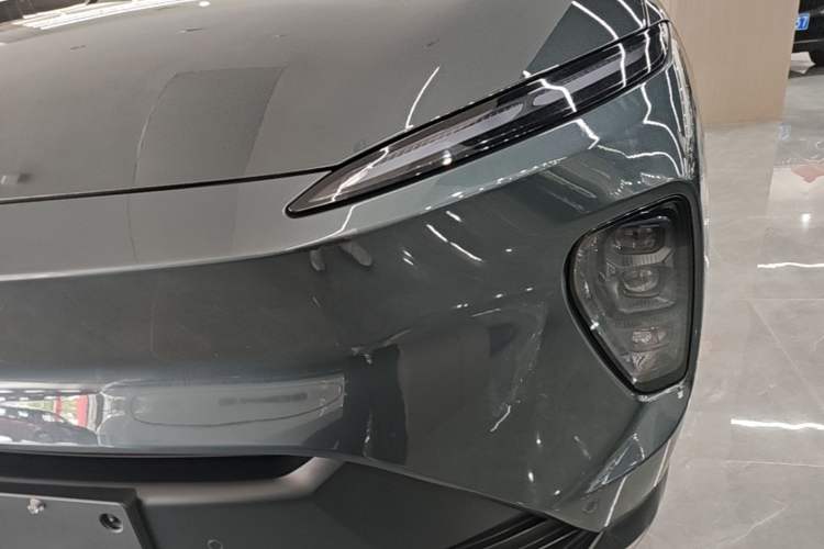 Used Nio ES8 2023 75 kWh Executive Edition Left Front Headlight