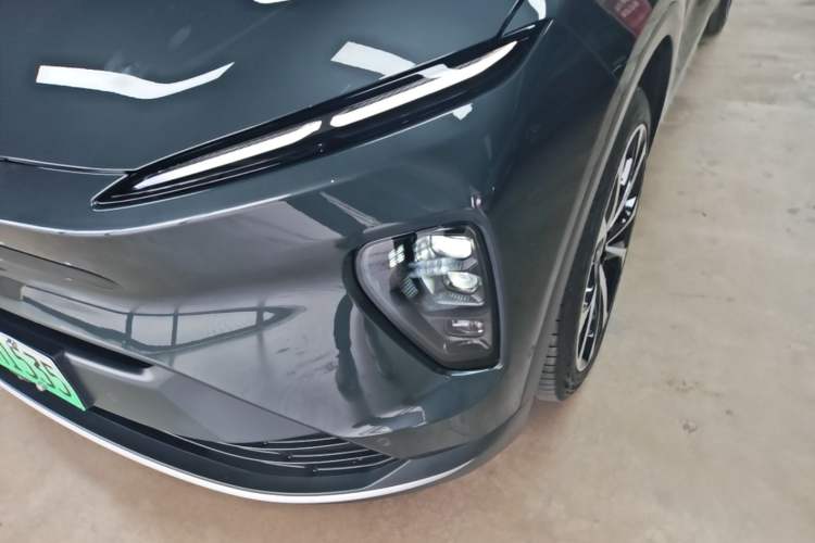 Used Nio ES8 2023 100kWh Signature Edition Left Front Headlight