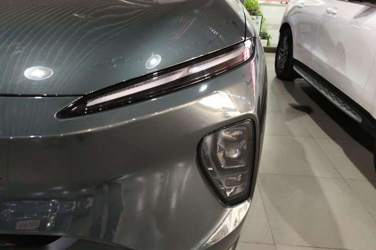 Used Nio ES8 2023 75 kWh Executive Edition Left Front Headlight