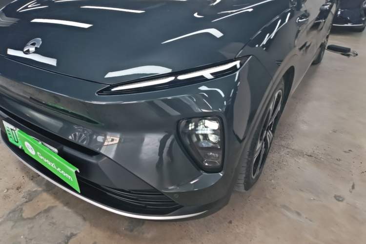 Used Nio ES8 2023 75 kWh Left Front Headlight