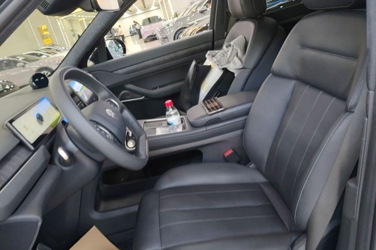 Used Nio ES8 2023 100kWh Signature Edition Left Front Seat